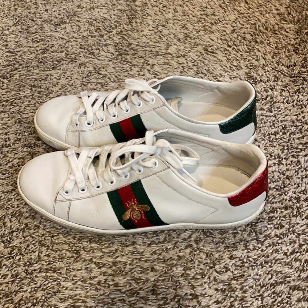 Gently used authentic Gucci ace sneaker